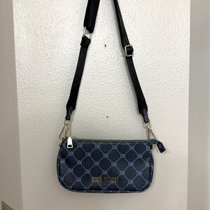 EUC Steve Madden crossbody